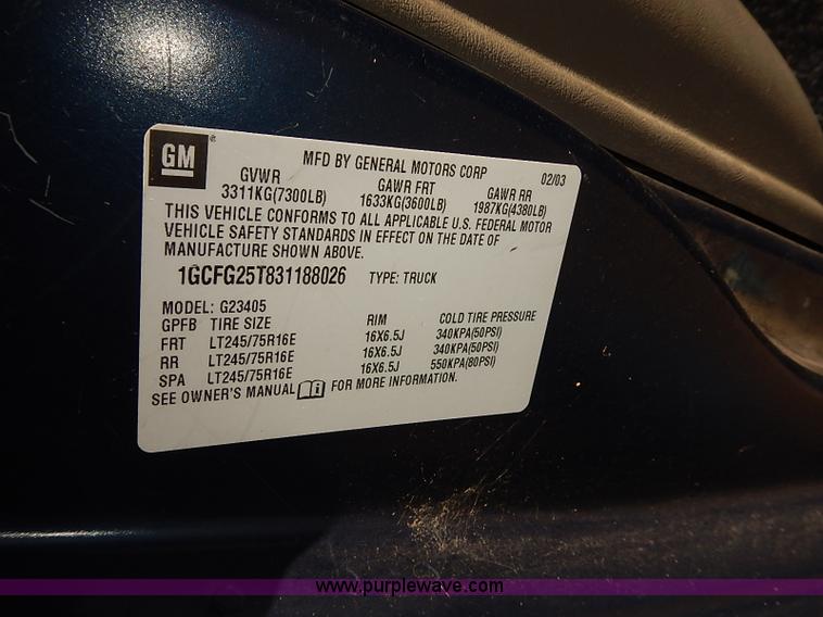 image for item E7797 2003 Chevrolet Express 2500 Cargo van