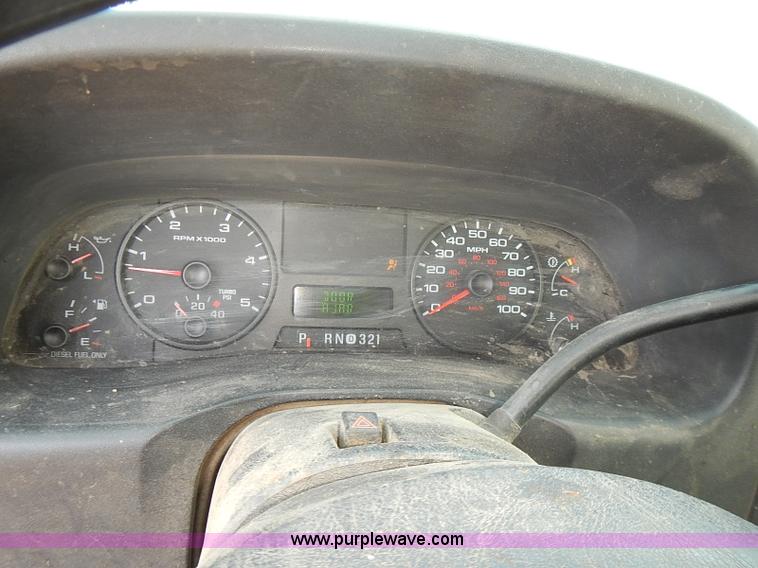 image for item E7798 2006 Ford F250 Super Duty SuperCab utility truck