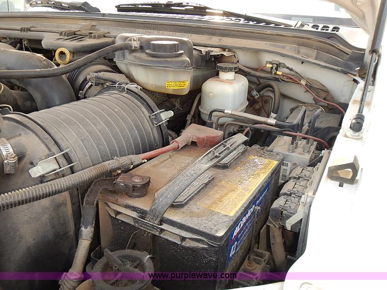 image for item E7798 2006 Ford F250 Super Duty SuperCab utility truck