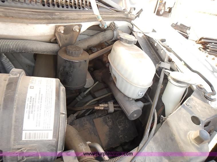 image for item E7799 2005 Chevrolet Express 2500 Cargo van