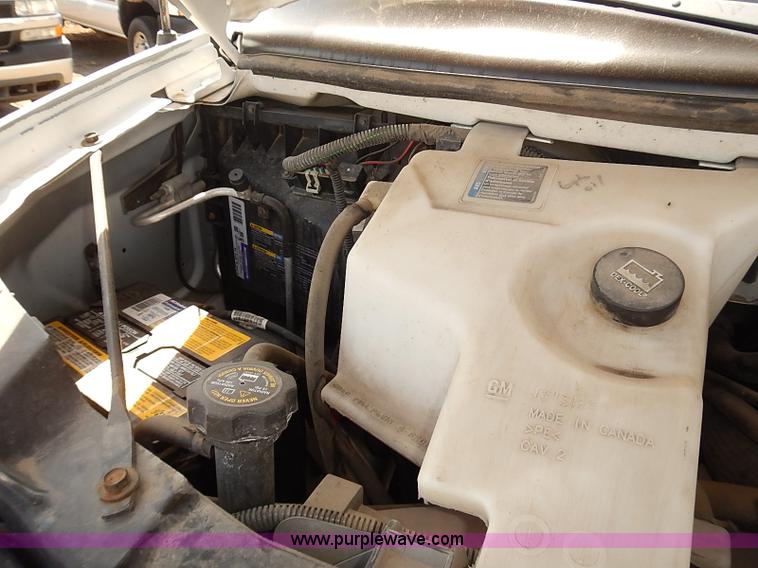 image for item E7799 2005 Chevrolet Express 2500 Cargo van