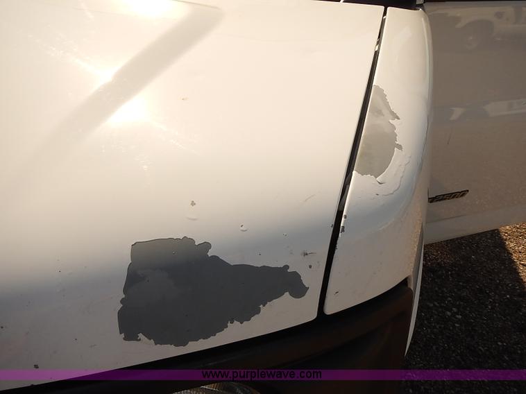 image for item E7799 2005 Chevrolet Express 2500 Cargo van