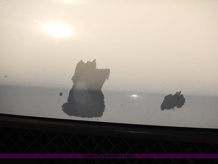 image for item E7799 2005 Chevrolet Express 2500 Cargo van