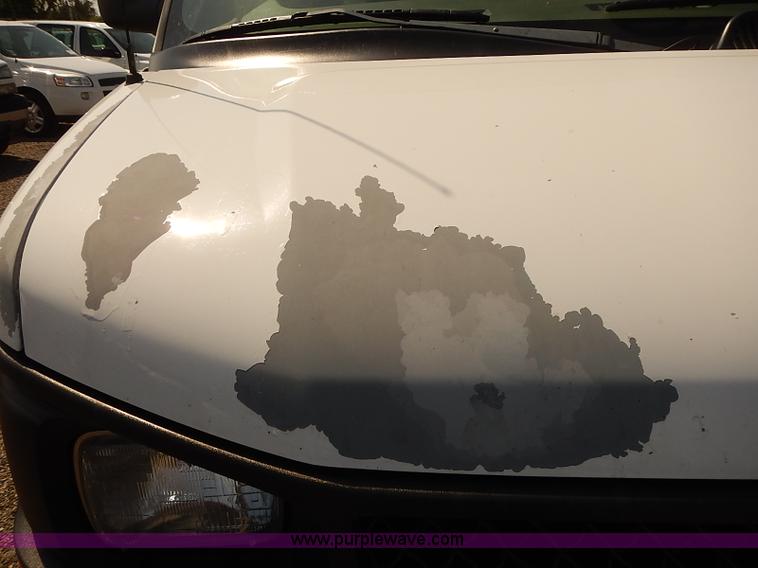 image for item E7799 2005 Chevrolet Express 2500 Cargo van