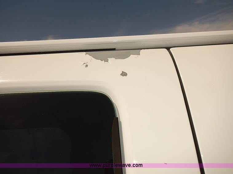 image for item E7799 2005 Chevrolet Express 2500 Cargo van