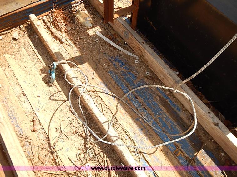 image for item E7800 2003 Chevrolet Silverado 3500 flatbed stake side truck