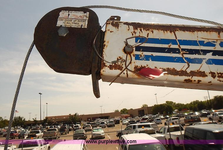 image for item E7800 2003 Chevrolet Silverado 3500 flatbed stake side truck