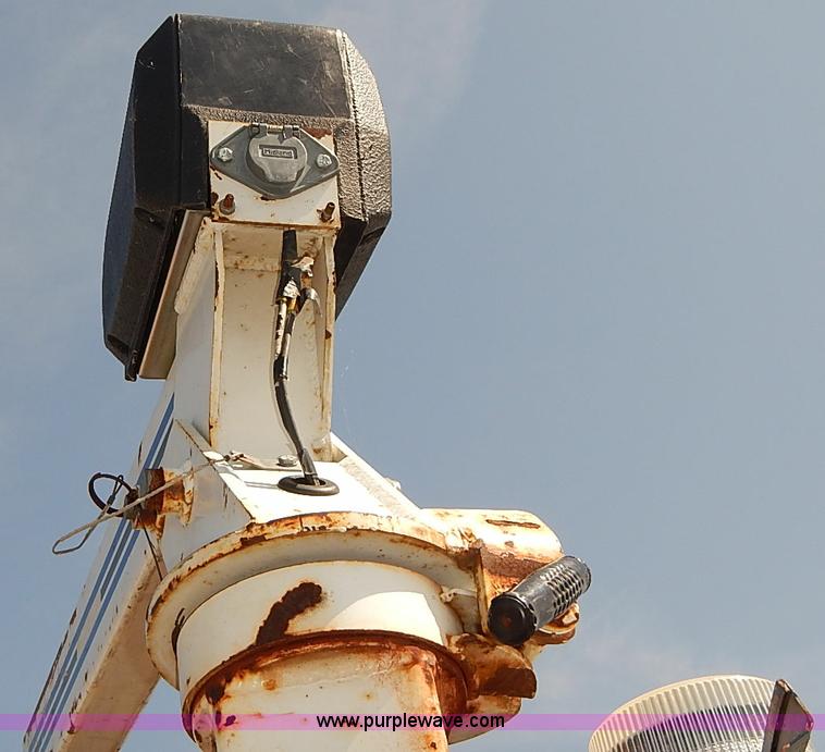 image for item E7800 2003 Chevrolet Silverado 3500 flatbed stake side truck