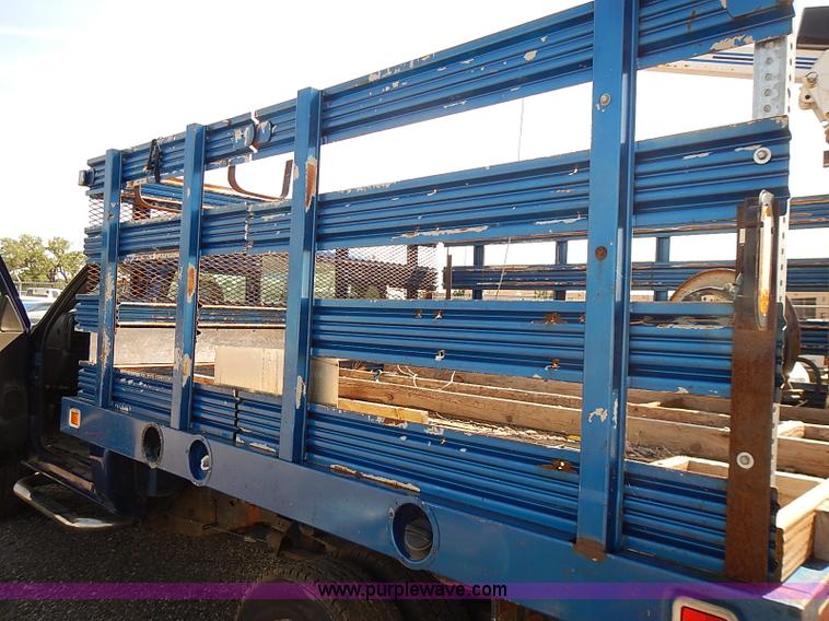 image for item E7800 2003 Chevrolet Silverado 3500 flatbed stake side truck