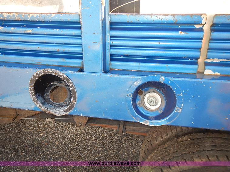 image for item E7800 2003 Chevrolet Silverado 3500 flatbed stake side truck