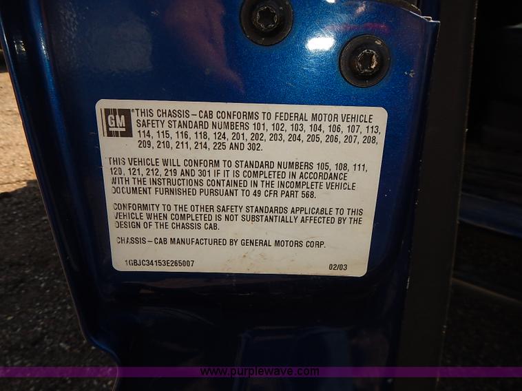 image for item E7800 2003 Chevrolet Silverado 3500 flatbed stake side truck