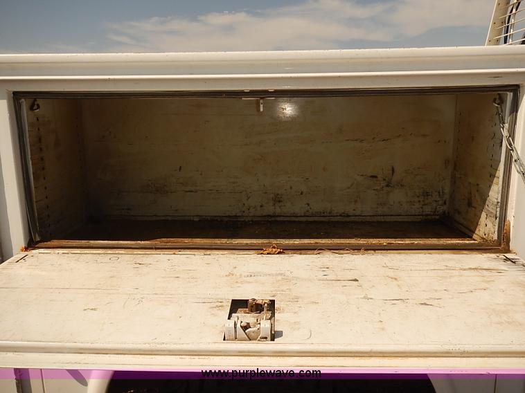 image for item E7801 2006 Ford F250 Super Duty XL SuperCab utility truck