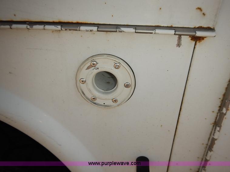 image for item E7801 2006 Ford F250 Super Duty XL SuperCab utility truck