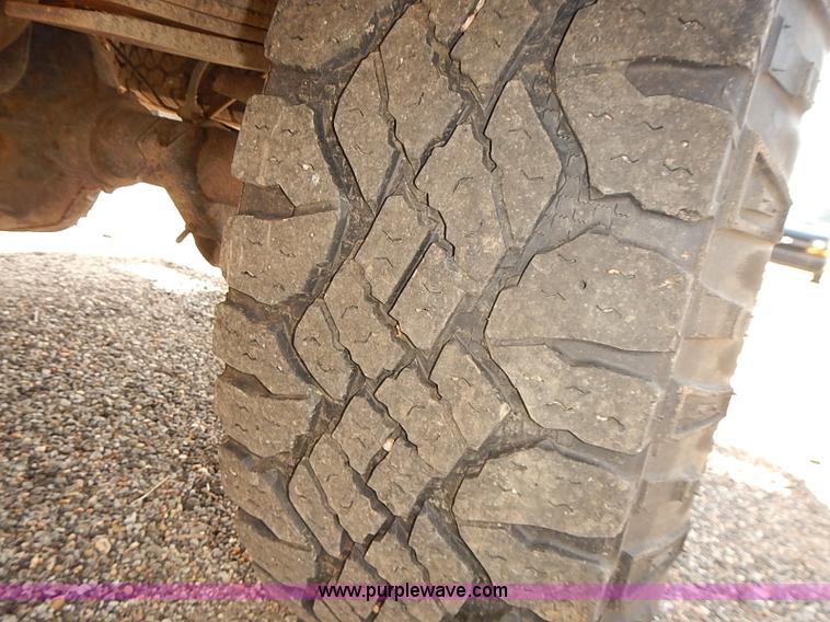 image for item E7801 2006 Ford F250 Super Duty XL SuperCab utility truck