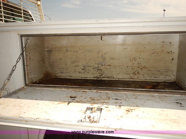 image for item E7801 2006 Ford F250 Super Duty XL SuperCab utility truck