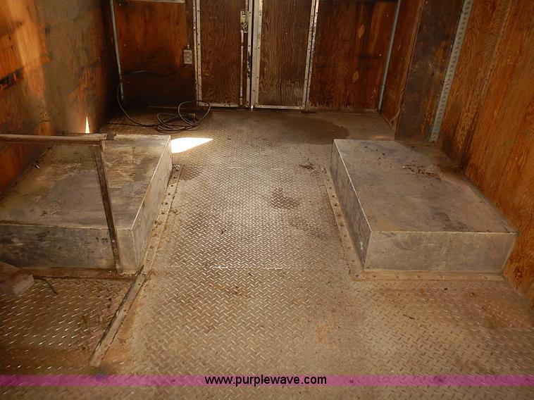 image for item E7805 1998 Chevrolet P30 Supreme step van