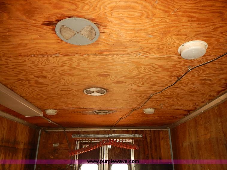 image for item E7805 1998 Chevrolet P30 Supreme step van