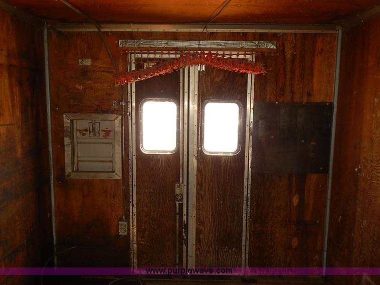 image for item E7805 1998 Chevrolet P30 Supreme step van