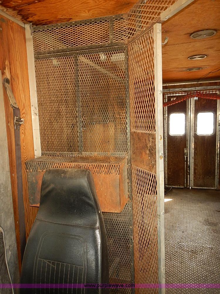 image for item E7805 1998 Chevrolet P30 Supreme step van