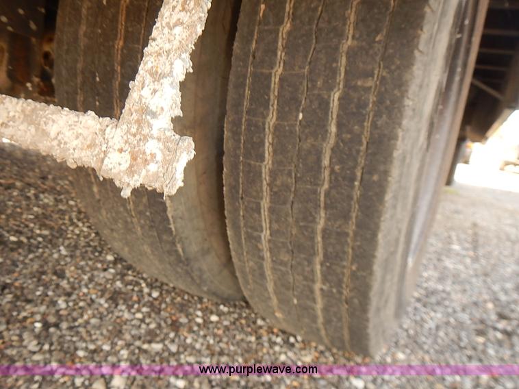 image for item E7805 1998 Chevrolet P30 Supreme step van