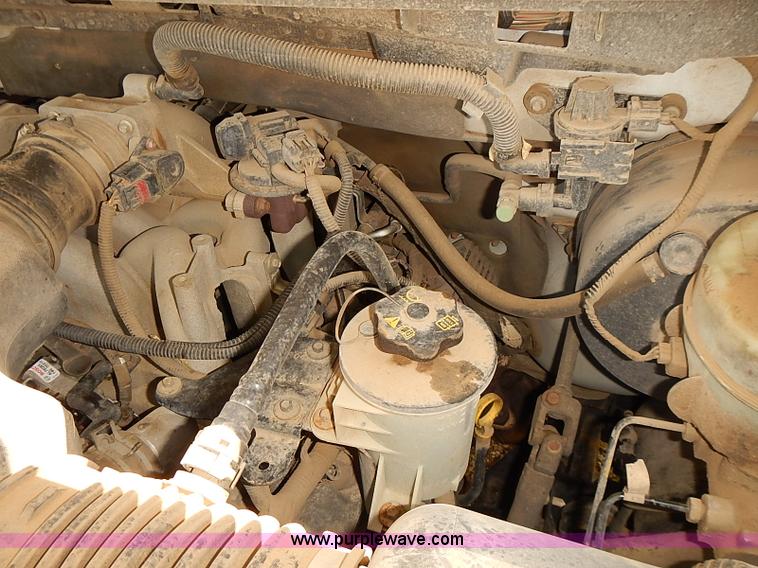 image for item E7812 2004 Ford F150 XLT SuperCrew pickup truck