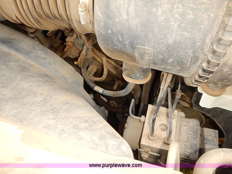 image for item E7812 2004 Ford F150 XLT SuperCrew pickup truck