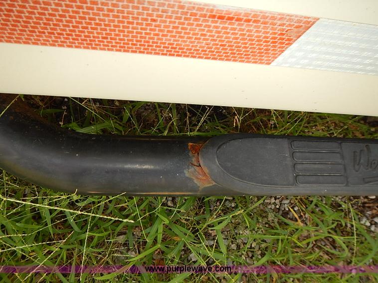 image for item E7812 2004 Ford F150 XLT SuperCrew pickup truck