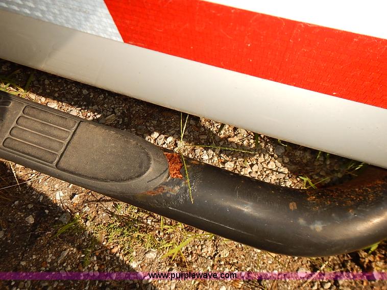 image for item E7812 2004 Ford F150 XLT SuperCrew pickup truck