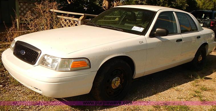 image for item E7813 2008 Ford Crown Victoria Police Interceptor
