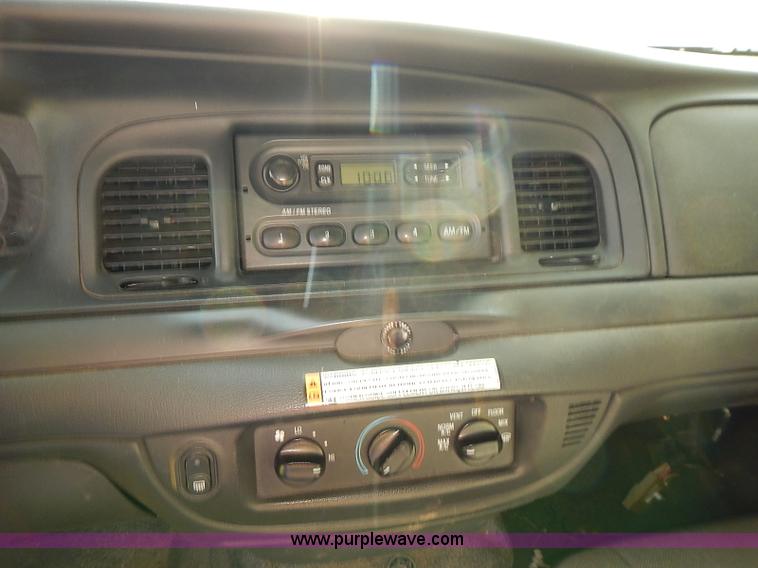 image for item E7813 2008 Ford Crown Victoria Police Interceptor