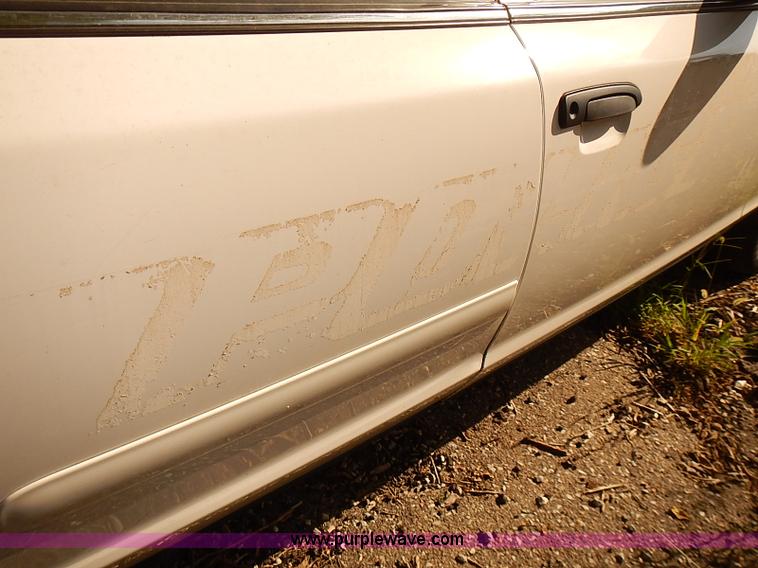 image for item E7813 2008 Ford Crown Victoria Police Interceptor