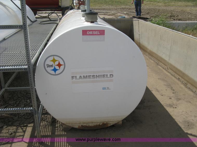 image for item E7873 3,000 gallon steel fuel tank