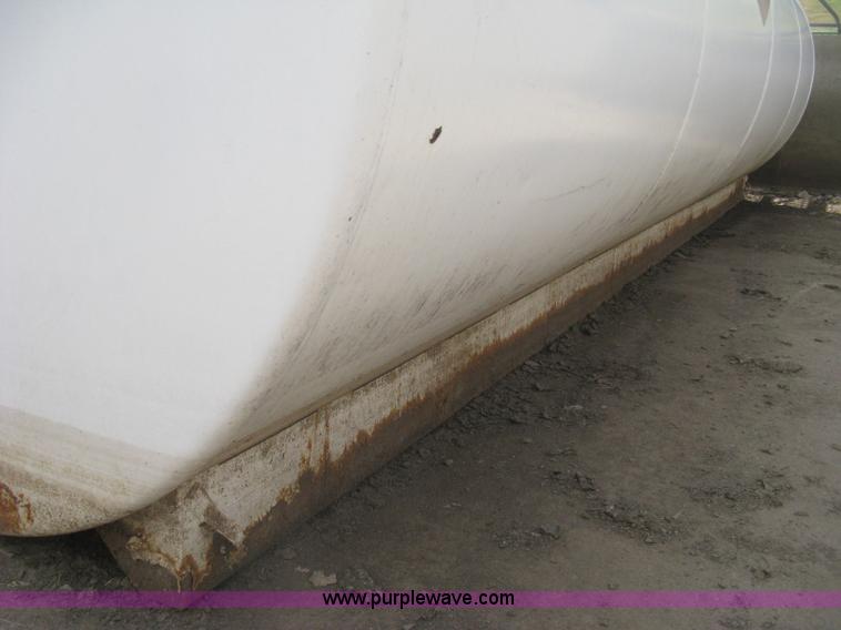 image for item E7873 3,000 gallon steel fuel tank