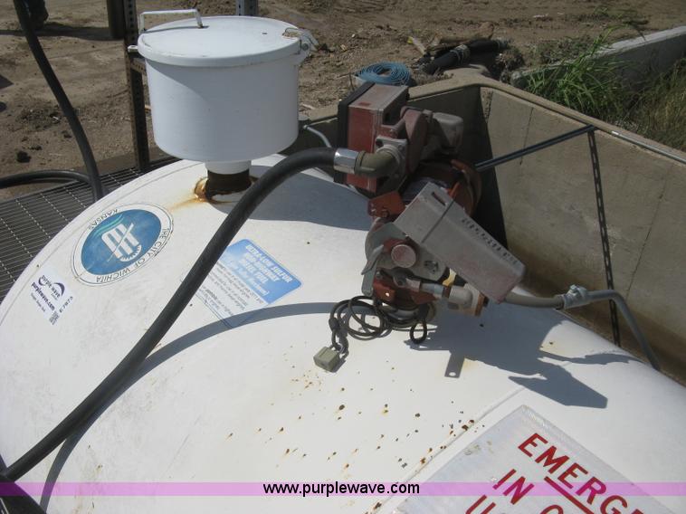 image for item E7873 3,000 gallon steel fuel tank