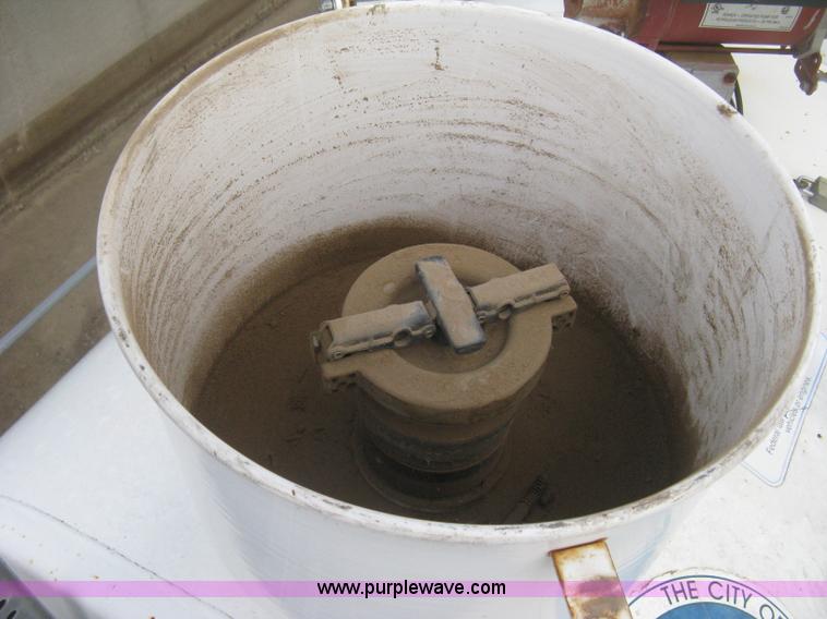 image for item E7873 3,000 gallon steel fuel tank