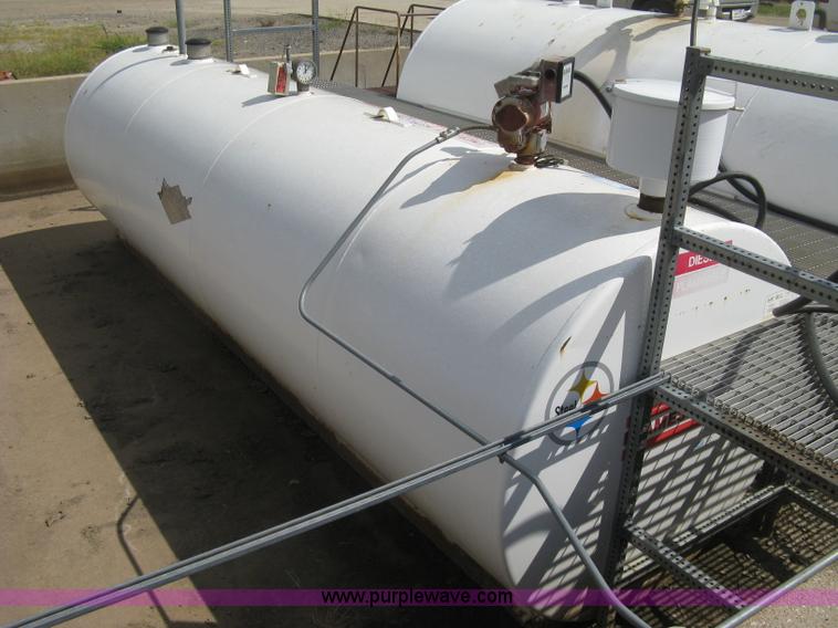 image for item E7873 3,000 gallon steel fuel tank