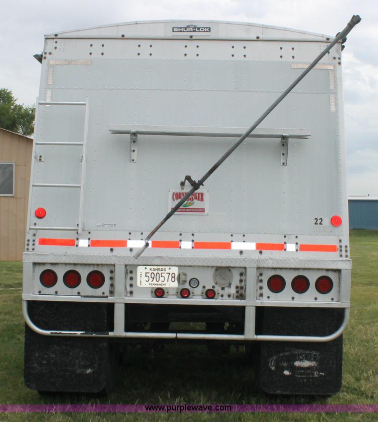 image for item AJ9380 1992 Corn Husker 800 grain hopper trailer