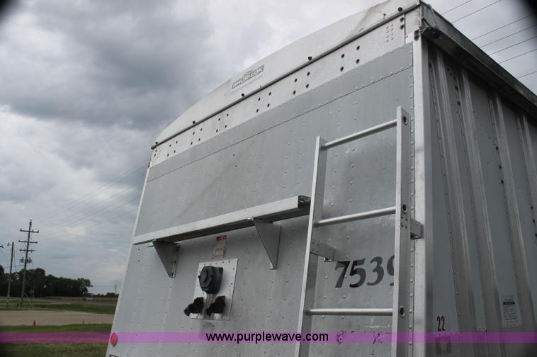 image for item AJ9380 1992 Corn Husker 800 grain hopper trailer