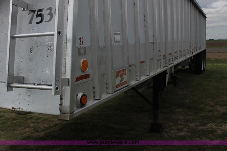 image for item AJ9380 1992 Corn Husker 800 grain hopper trailer