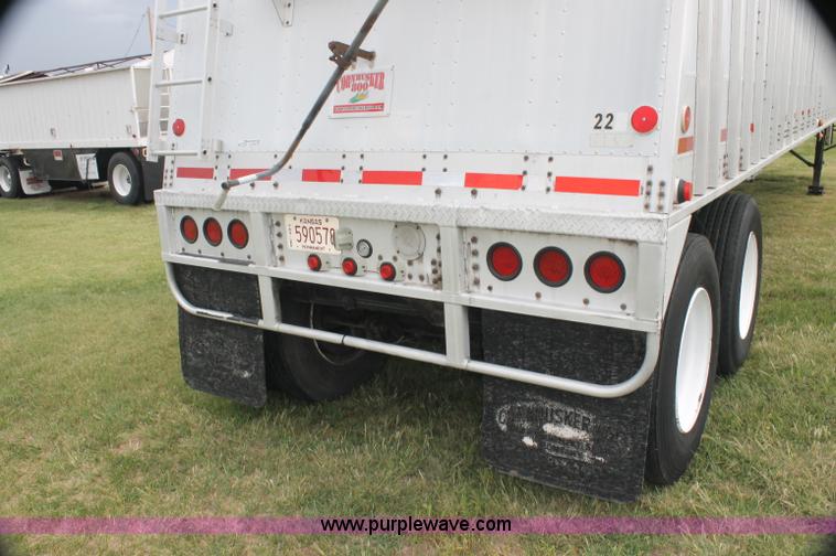 image for item AJ9380 1992 Corn Husker 800 grain hopper trailer