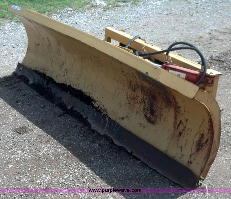 image for item AJ9384 8' skid steer blade