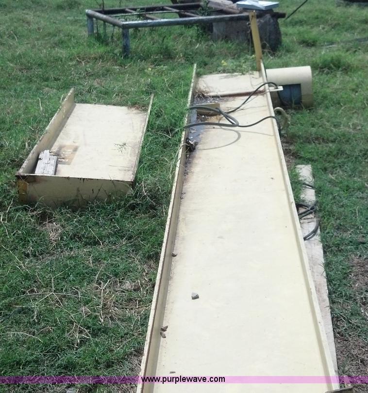 image for item AJ9385 Tower lift crane