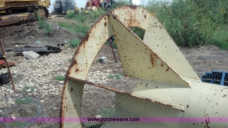 image for item AJ9385 Tower lift crane