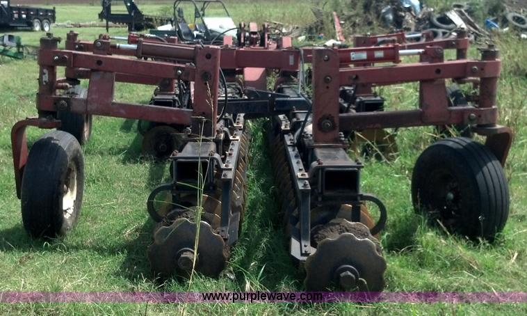 image for item AJ9386 Case IH 696 folding double off-set disk