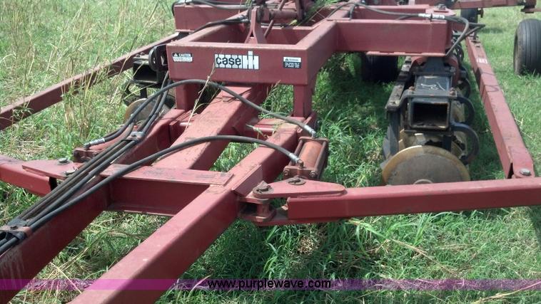 image for item AJ9386 Case IH 696 folding double off-set disk