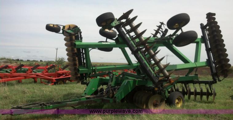 image for item AJ9387 John Deere 650 double off-set disk