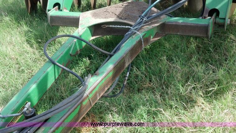 image for item AJ9387 John Deere 650 double off-set disk