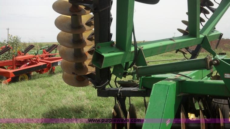 image for item AJ9387 John Deere 650 double off-set disk