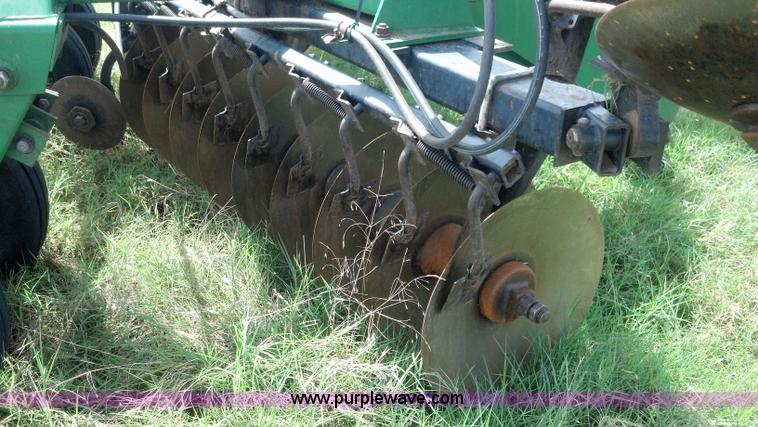 image for item AJ9387 John Deere 650 double off-set disk