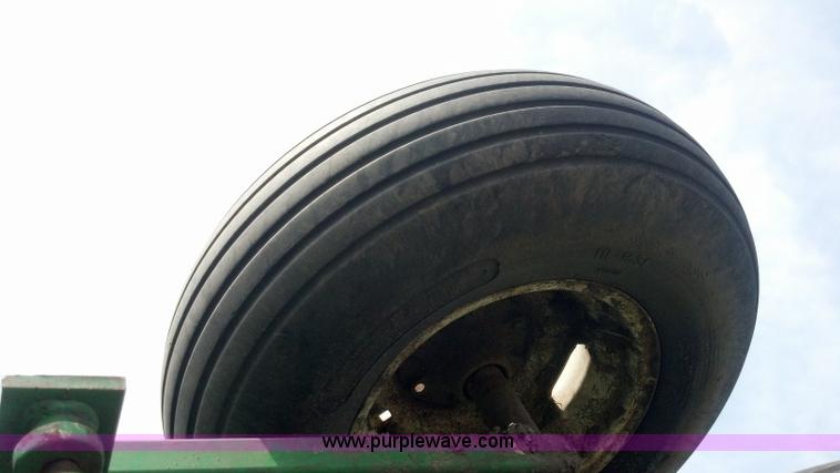 image for item AJ9387 John Deere 650 double off-set disk